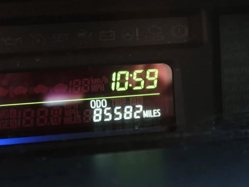 Used 2012 Toyota Prius V Two image 22