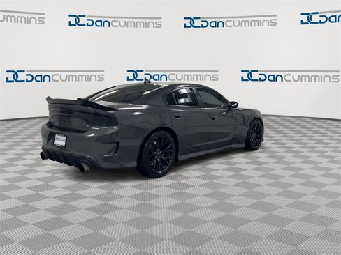 Used 2018 Dodge Charger R/T Scat Pack image 8