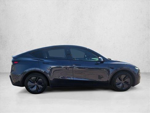 Used 2026 Tesla Model Y Long Range AWD/4WD image 4