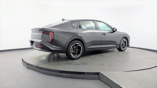 Used 2025 Kia K4 EX FWD image 8