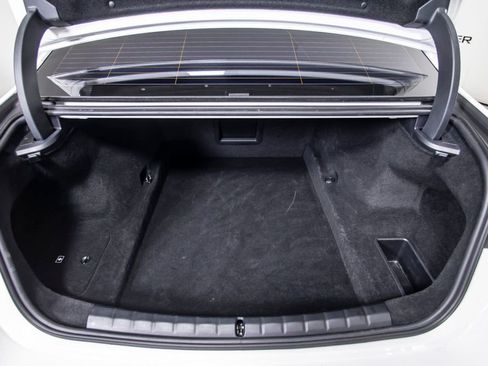 Used 2023 BMW 760i xDrive w/ Executive Package AWD/4WD image 8
