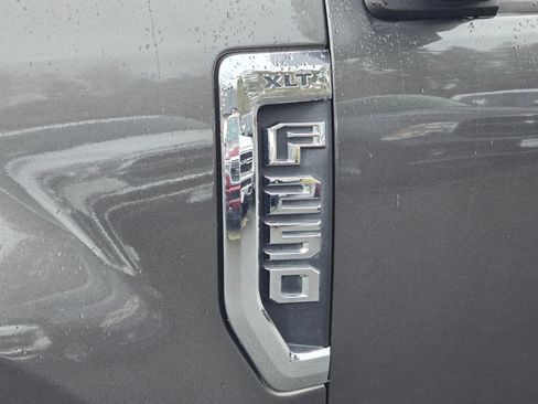 Used 2017 Ford F250 XLT w/ XLT Value Package image 10