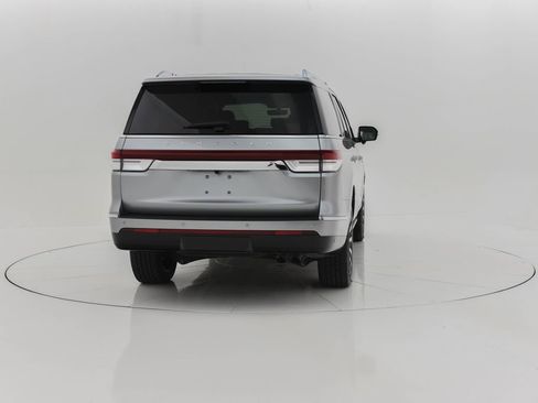 Used 2024 Lincoln Navigator L Reserve image 19