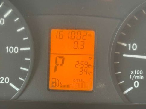 Used 2014 Mercedes-Benz Sprinter 2500 image 9