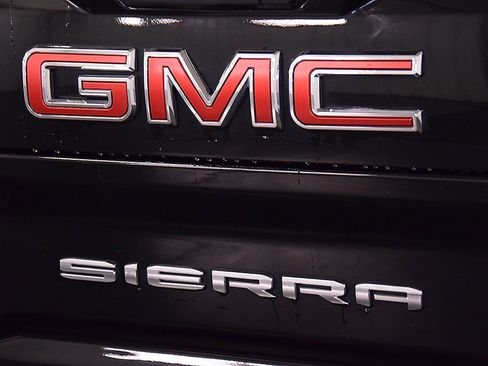 Used 2024 GMC Sierra 2500 AT4 w/ AT4 Premium Plus Package image 15