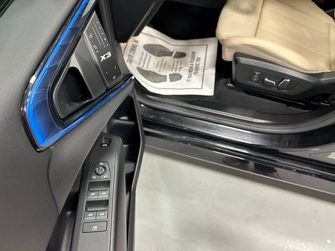 Used 2025 BMW X3 xDrive30i w/ M Sport Package image 9