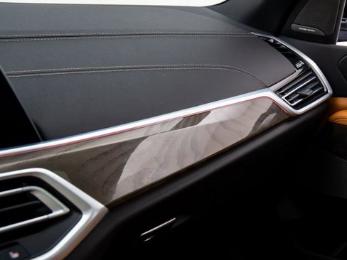 Used 2023 BMW X5 xDrive40i w/ Premium Package image 30