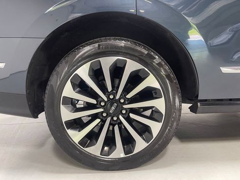 Used 2022 Lincoln Navigator Reserve AWD/4WD image 15
