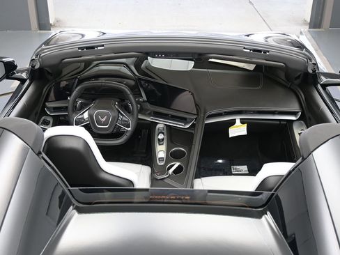 Used 2026 Chevrolet Corvette Stingray Convertible w/ 1LT image 16