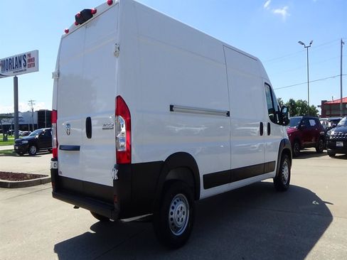 Used 2026 RAM ProMaster 2500 w/ Convenience Group FWD image 6