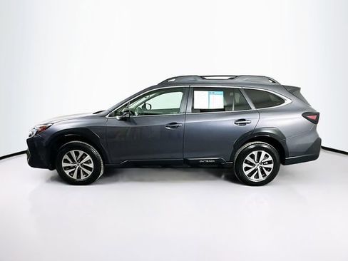 Used 2024 Subaru Outback Premium image 5