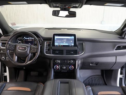 Used 2021 GMC Yukon XL AT4 w/ Rear Media and Nav Package AWD/4WD image 16