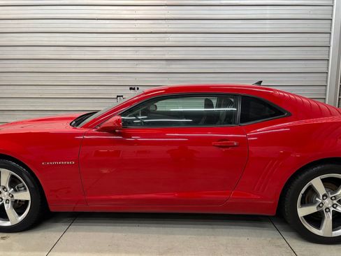 Used 2010 Chevrolet Camaro LT RWD image 9