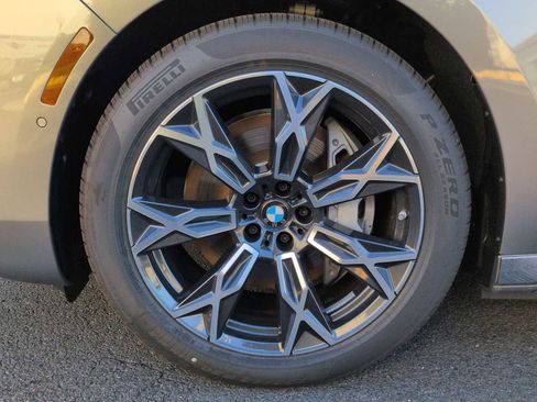 New 2025 BMW i7 eDrive50 image 14