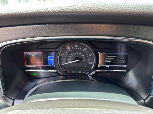 Used 2015 Lincoln Navigator 4WD image 18