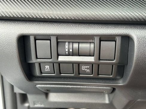 Used 2019 Subaru Crosstrek 2.0i Premium w/ Moonroof Package AWD/4WD image 29