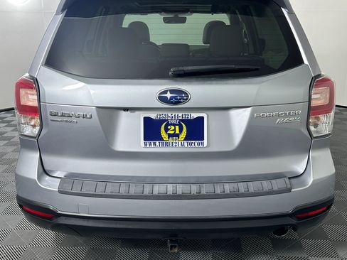 Used 2017 Subaru Forester 2.5i Limited w/ Popular Package #2 AWD/4WD image 9