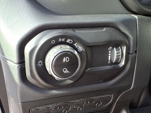 New 2026 Jeep Gladiator Mojave w/ Technology Group AWD/4WD image 15