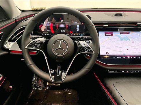 Used 2026 Mercedes-Benz E 350 Sedan image 4