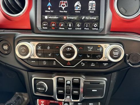 Used 2020 Jeep Gladiator Rubicon AWD/4WD image 19