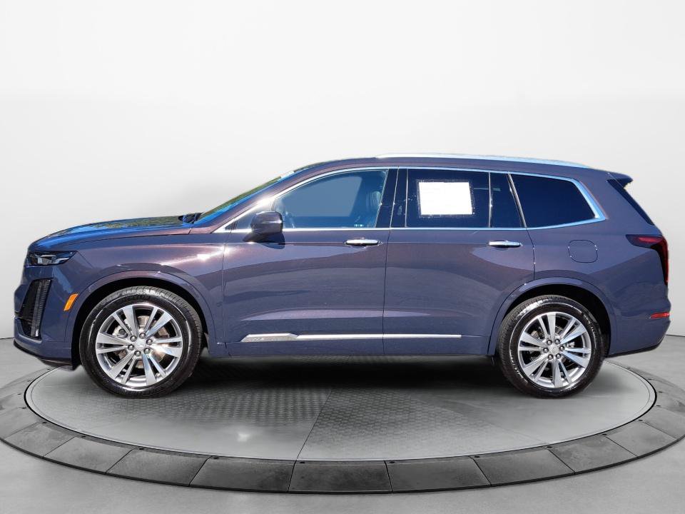 Used 2025 Cadillac XT6 Premium Luxury FWD image 4
