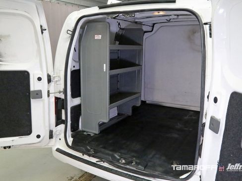 Used 2020 Nissan NV200 SV image 10