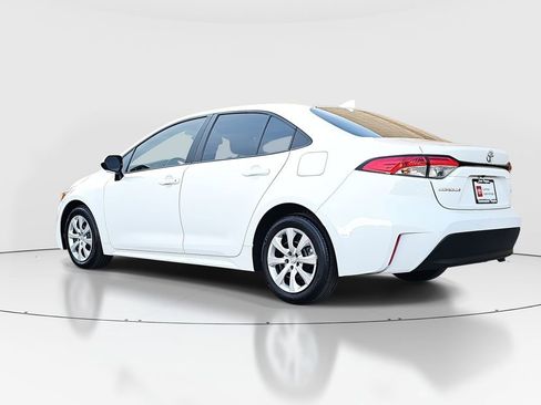 Certified 2025 Toyota Corolla LE w/ Convenience Package image 6