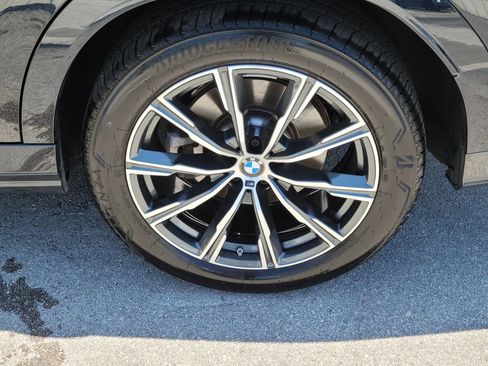 Used 2026 BMW X6 xDrive40i AWD/4WD image 8