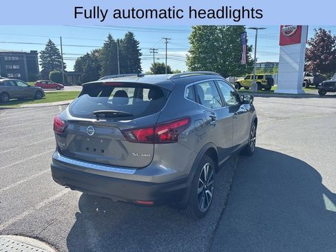 Used 2018 Nissan Rogue Sport SL AWD/4WD image 8
