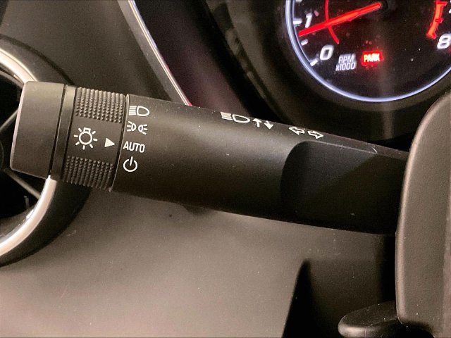 Used 2017 Chevrolet Camaro LT RWD image 30