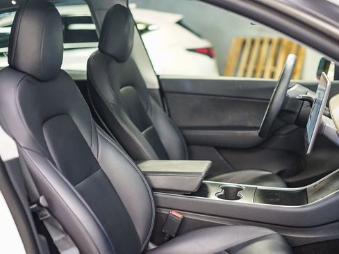 Used 2020 Tesla Model Y Performance image 14