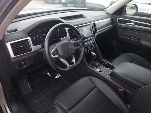 Used 2023 Volkswagen Atlas SE FWD image 11
