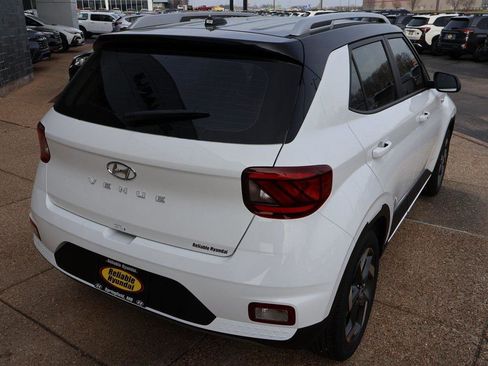 New 2026 Hyundai Venue SEL image 6