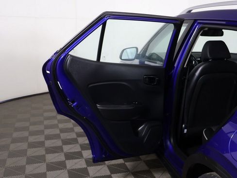 Used 2022 Hyundai Venue Limited FWD image 20