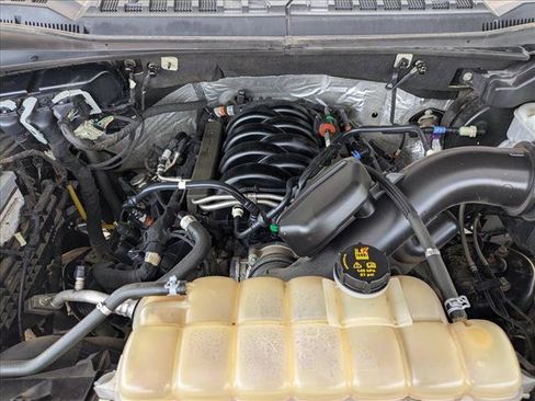 Used 2018 Ford F150 Lariat w/ Equipment Group 502A Luxury AWD/4WD image 24