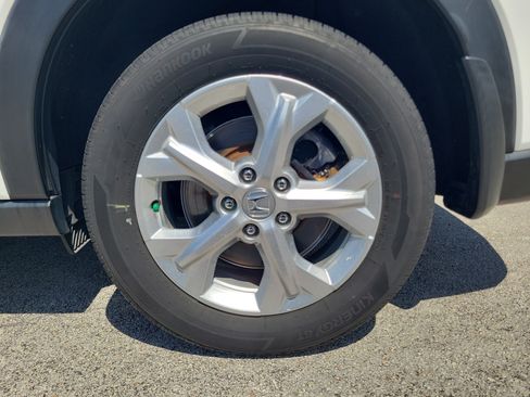 Certified 2024 Honda HR-V LX image 7