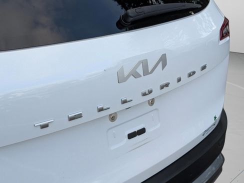 Certified 2022 Kia Telluride EX w/ EX Premium Package image 29