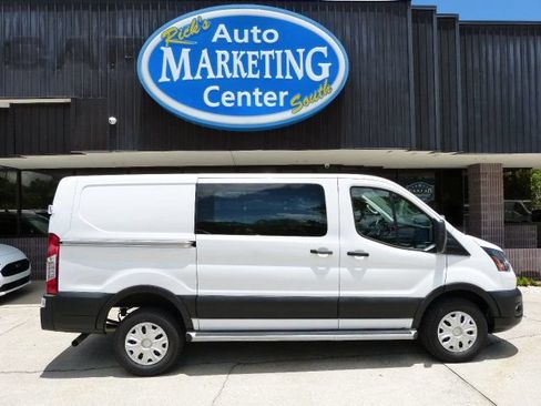 Used 2024 Ford Transit 250 Low Roof w/ Exterior Upgrade Package RWD image 4
