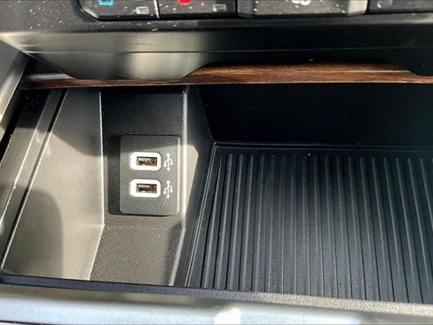 Used 2018 Ford F150 Lariat w/ Equipment Group 502A Luxury image 29