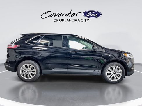 Used 2023 Ford Edge Titanium w/ Equipment Group 301A AWD/4WD image 9