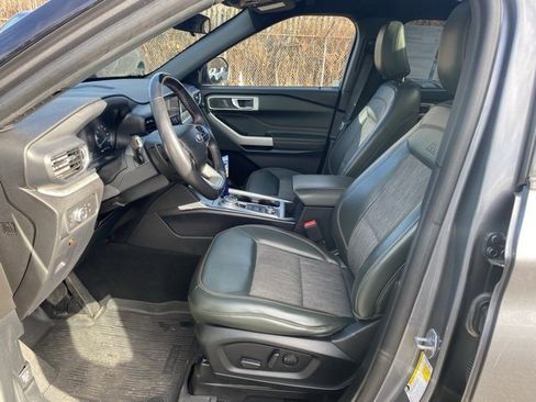 Used 2021 Ford Explorer Timberline image 11