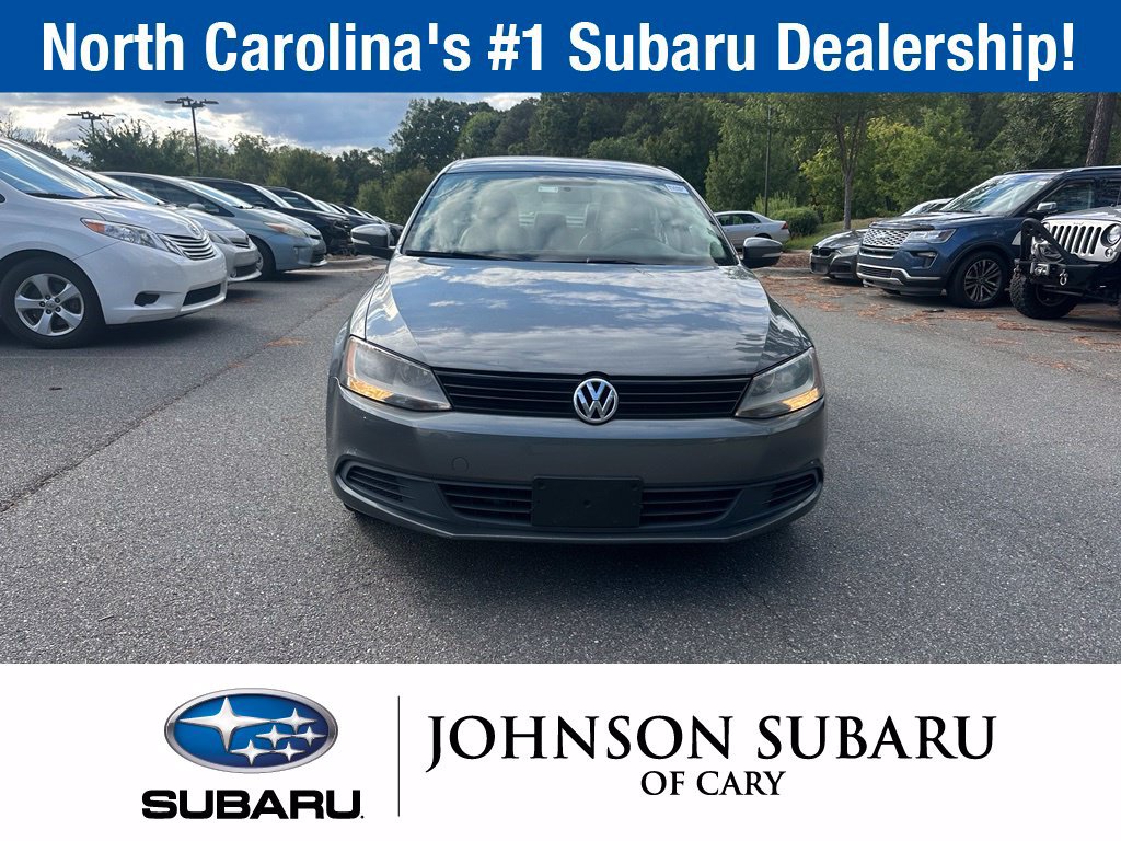 Used 2014 Volkswagen Jetta SE FWD image 2