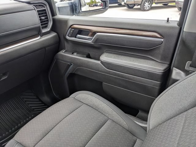 Used 2025 Chevrolet Silverado 2500 LT AWD/4WD image 17