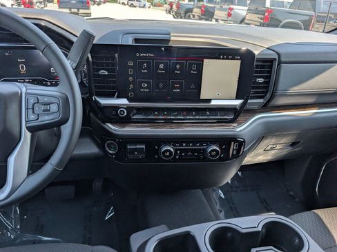 Used 2024 GMC Sierra 1500 Elevation w/ X31 Off-Road Package AWD/4WD image 19
