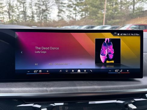 New 2026 BMW X5 xDrive50e image 15