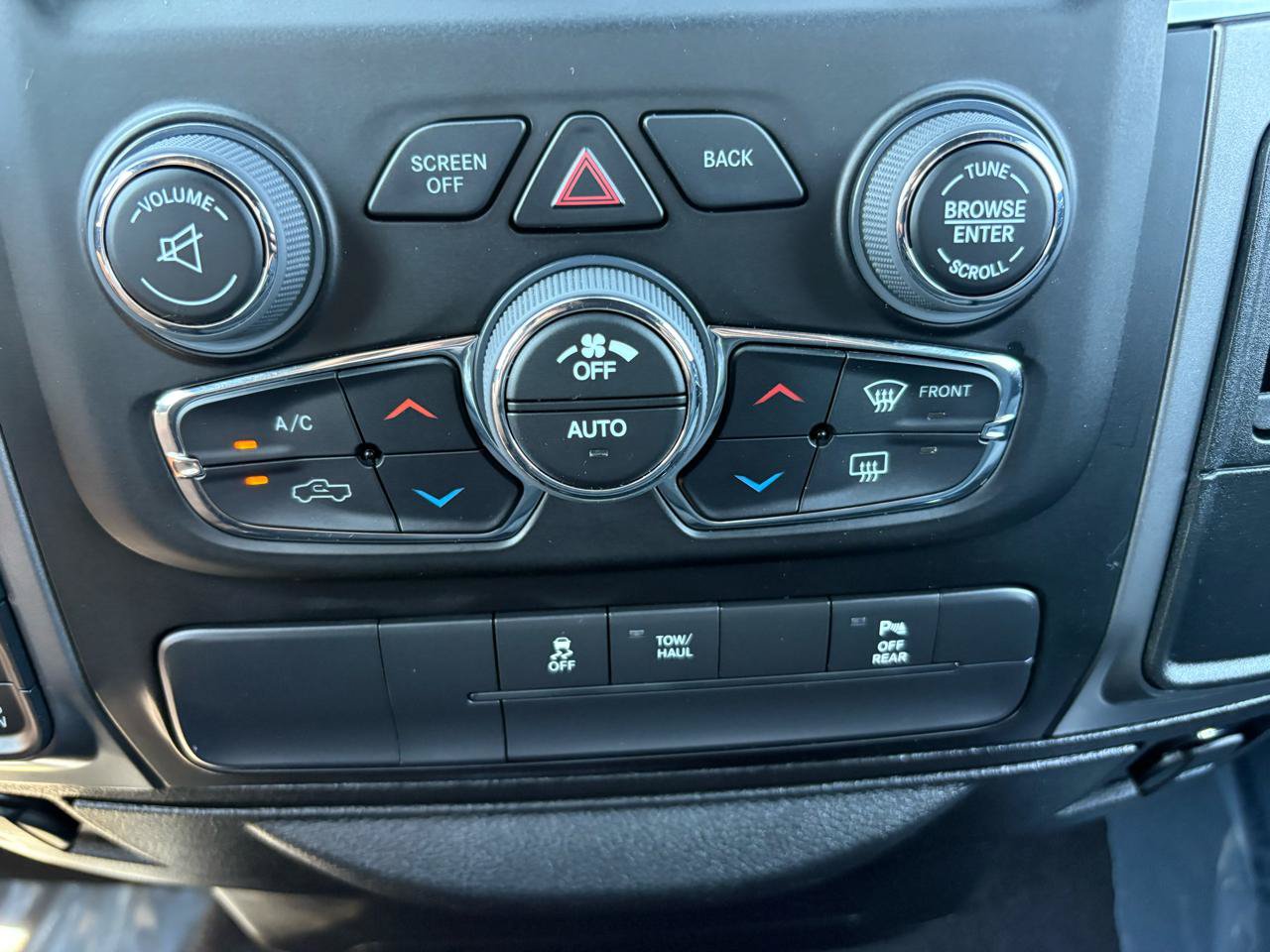 Used 2022 RAM 1500 Warlock w/ Electronics Group AWD/4WD image 40