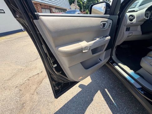 Used 2011 Honda Pilot Touring image 26