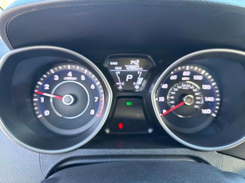 Used 2013 Hyundai Elantra Limited w/ Technology Pkg image 18