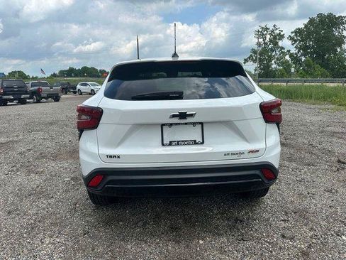 Certified 2024 Chevrolet Trax RS FWD image 20