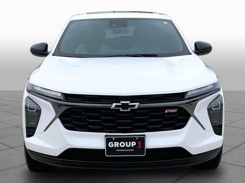 Used 2025 Chevrolet Trax RS w/ Sunroof Package FWD image 4